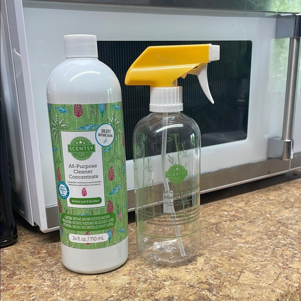 Scentsy Green and Yellow Cleaning Set